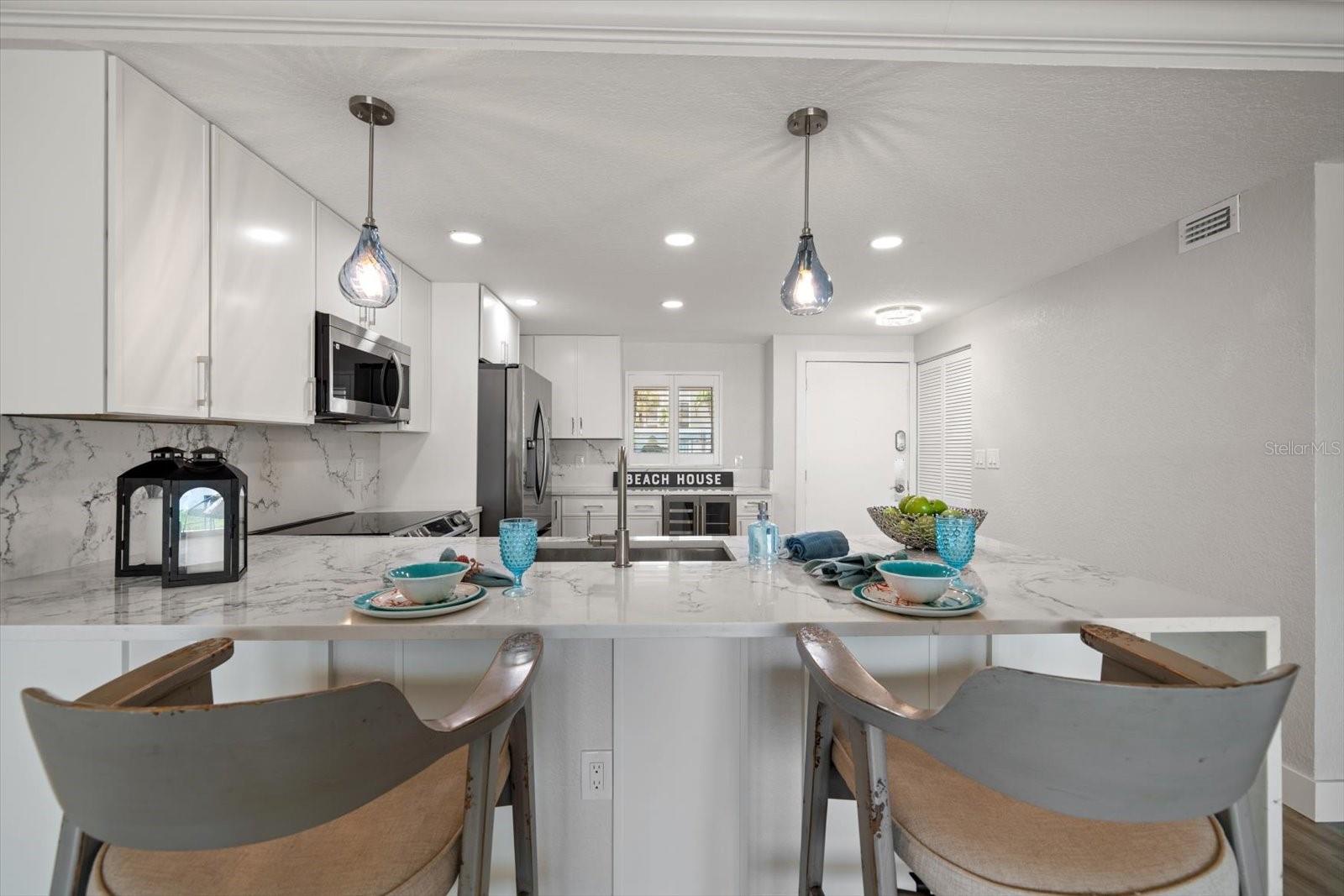 Image 32 of 45 For 825 Gulfview Boulevard 104