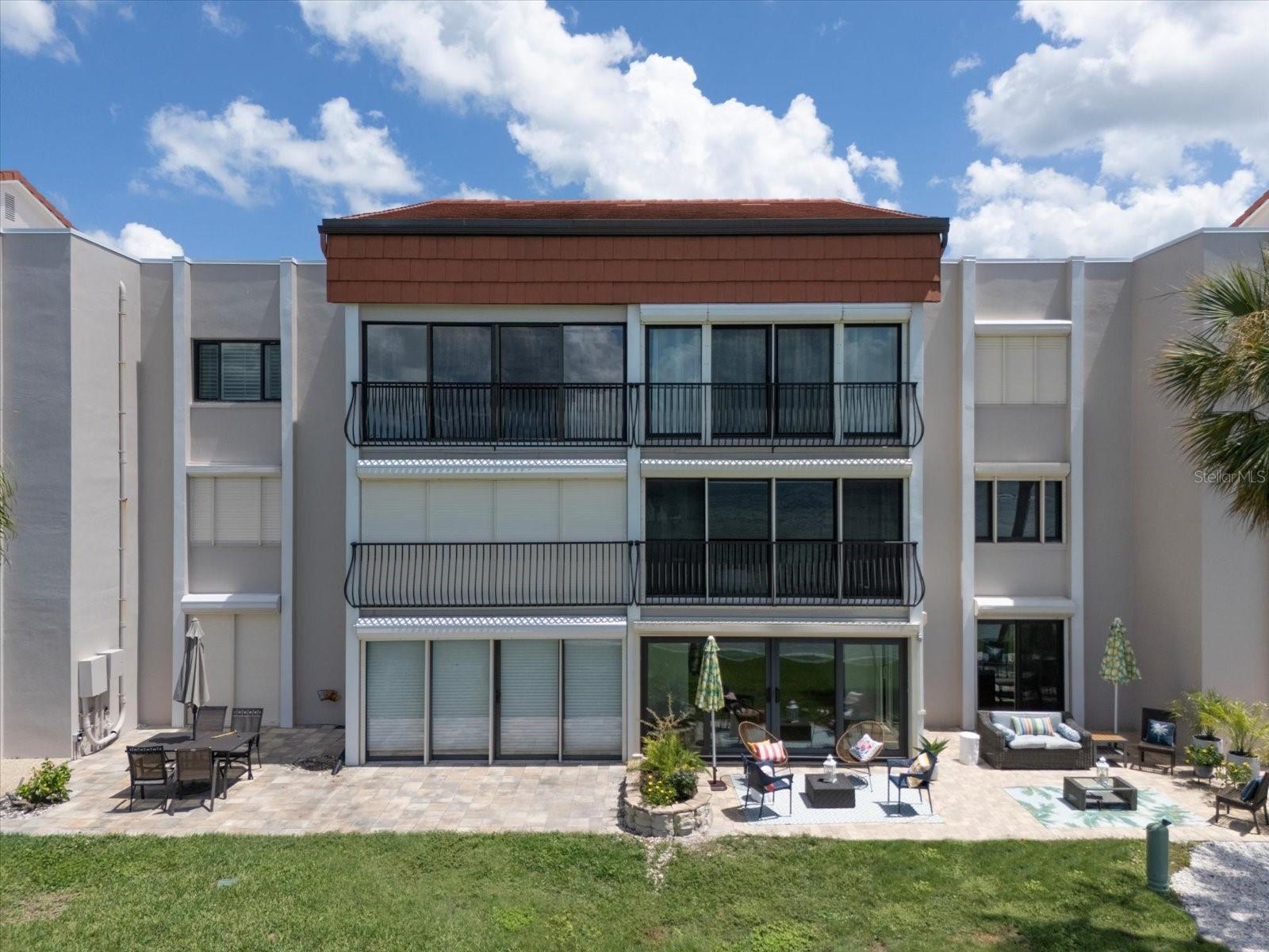 Image 33 of 45 For 825 Gulfview Boulevard 104
