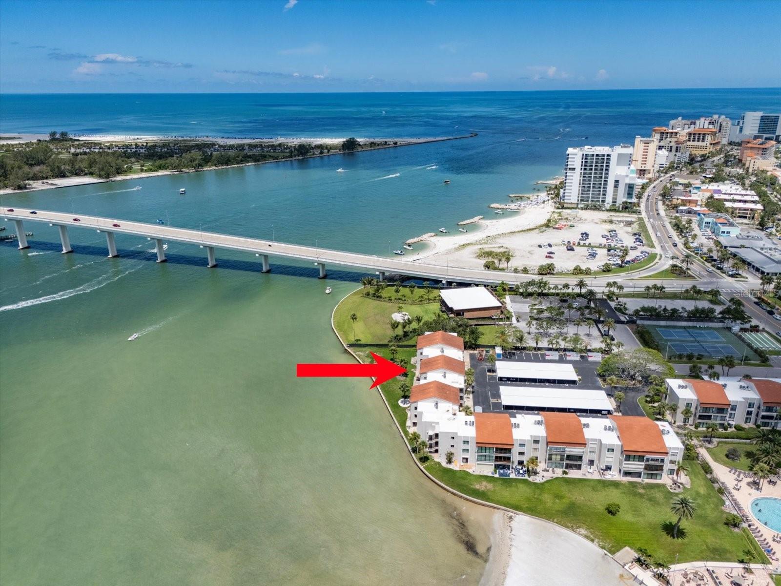 Image 38 of 45 For 825 Gulfview Boulevard 104