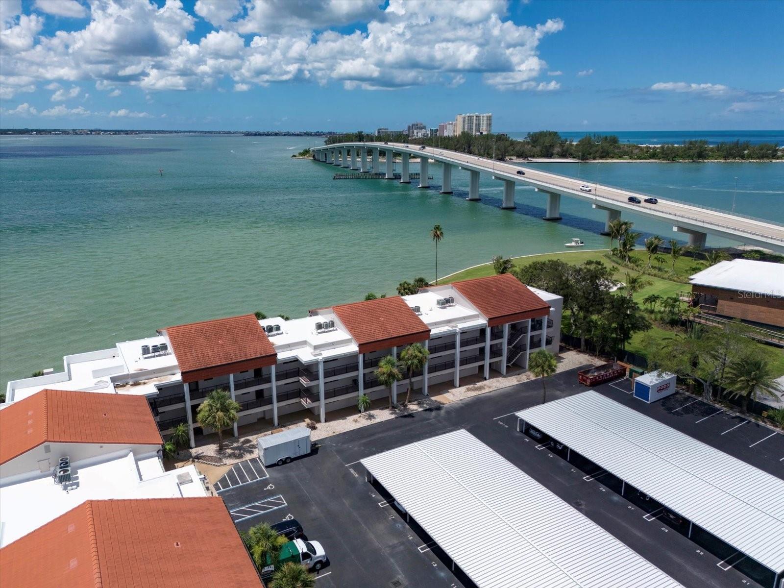 Image 39 of 45 For 825 Gulfview Boulevard 104