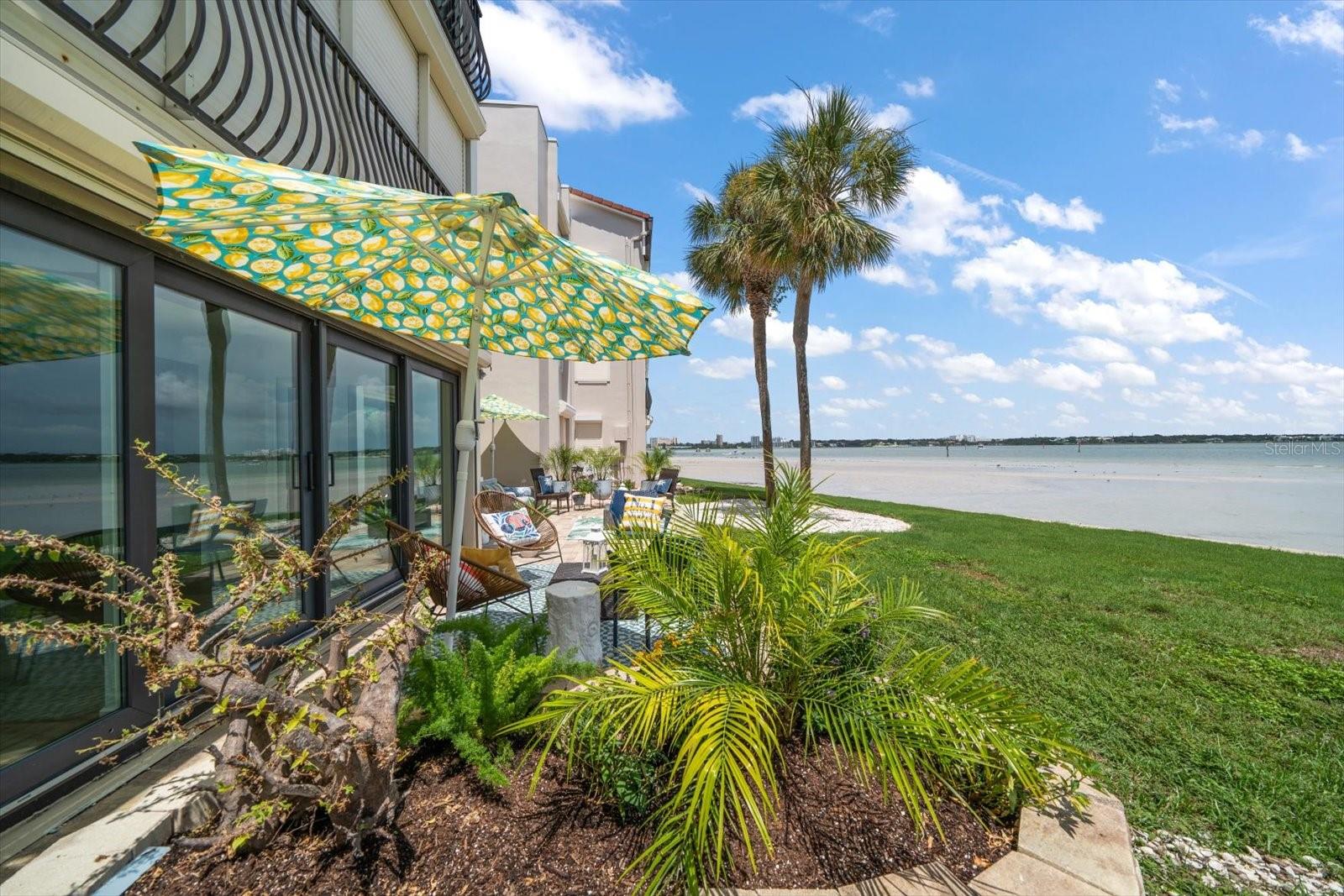 Image 4 of 45 For 825 Gulfview Boulevard 104