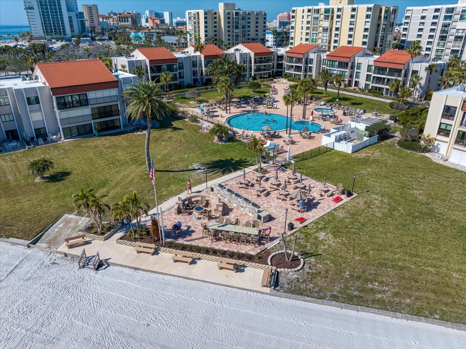 Image 41 of 45 For 825 Gulfview Boulevard 104