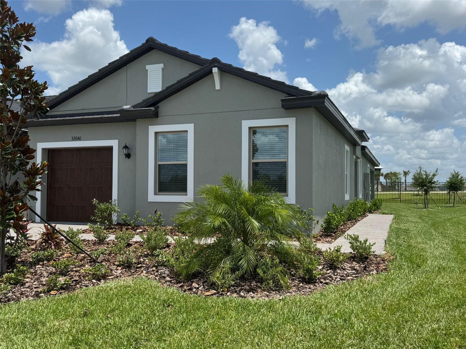 Image 4 of 50 For 32040 Griffin Sands Ln