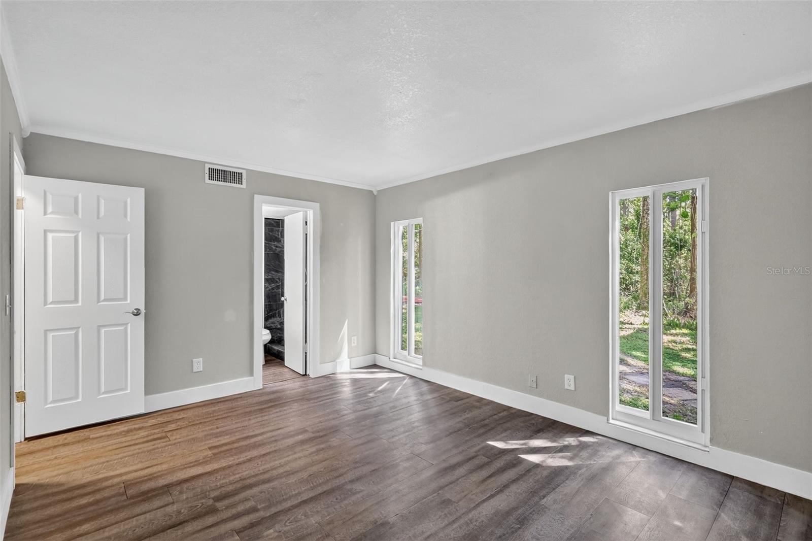 Image 20 of 36 For 16133 Ravendale Drive