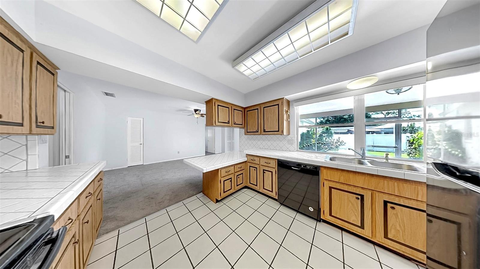Image 13 of 44 For 8671 11th Street N