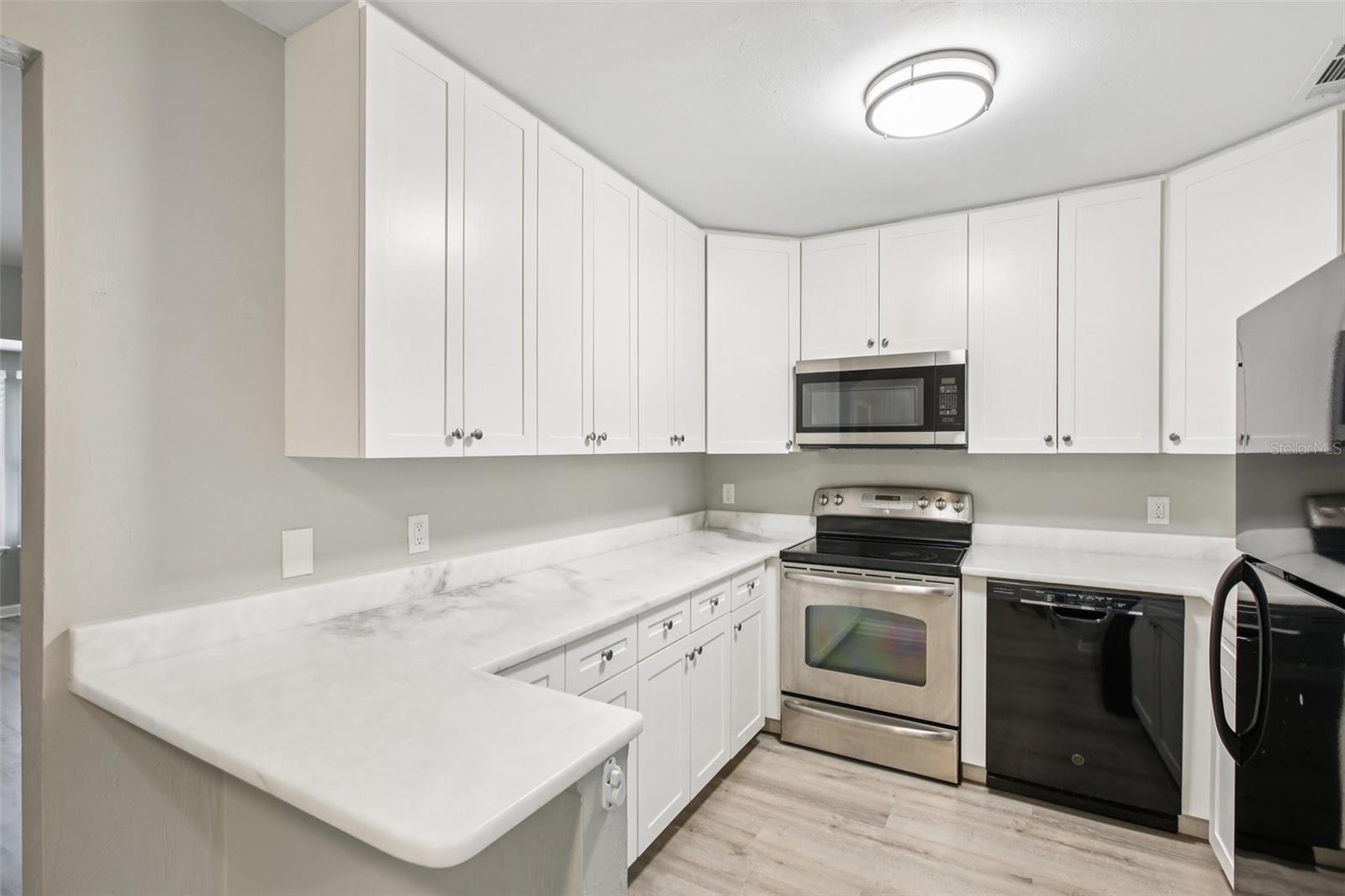 Image 12 of 27 For 5203 Oak Charter Court 5203