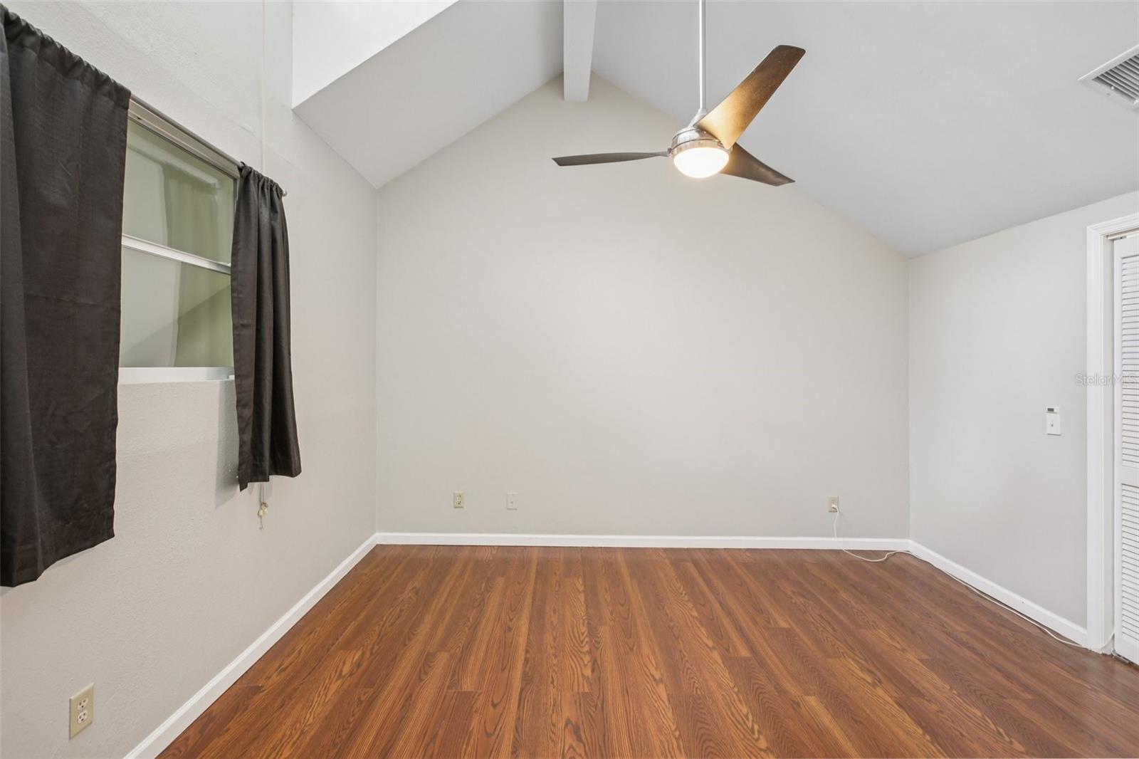 Image 21 of 27 For 5203 Oak Charter Court 5203