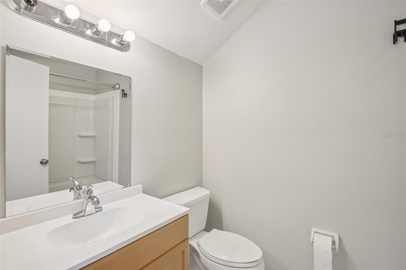 Image 24 of 27 For 5203 Oak Charter Court 5203