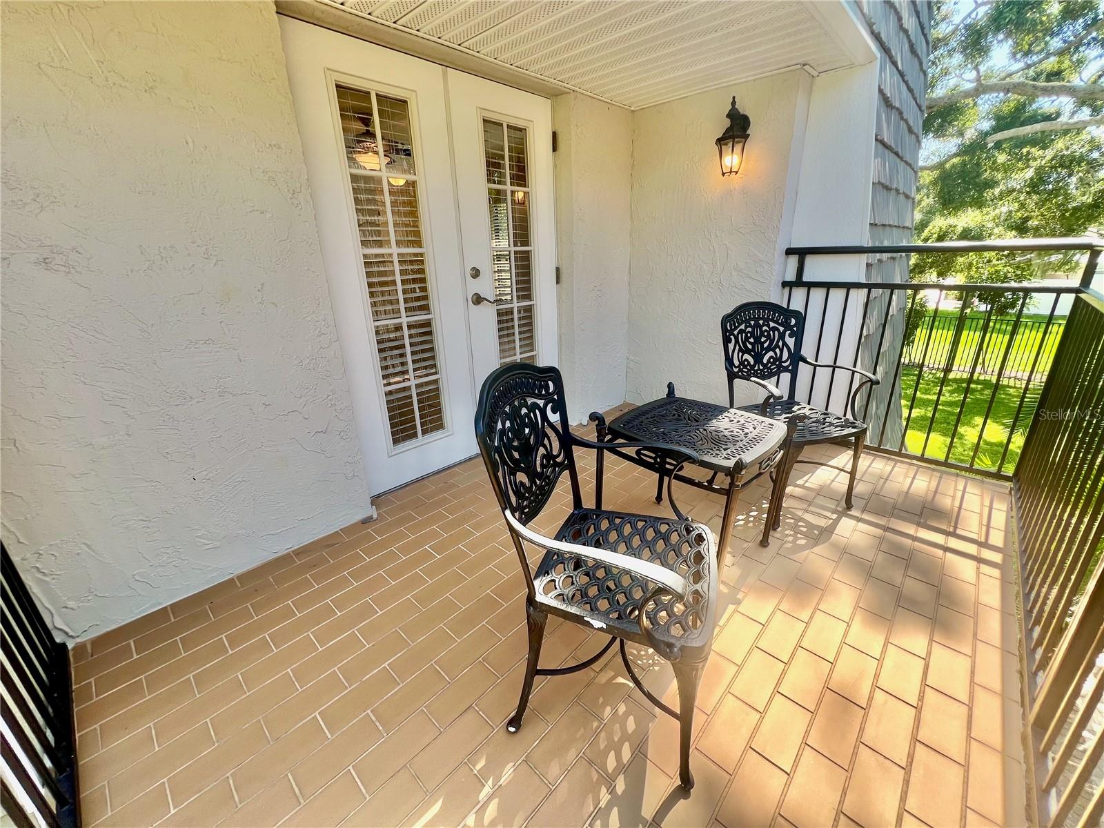 Image 11 of 58 For 702 Lyndhurst Street 822