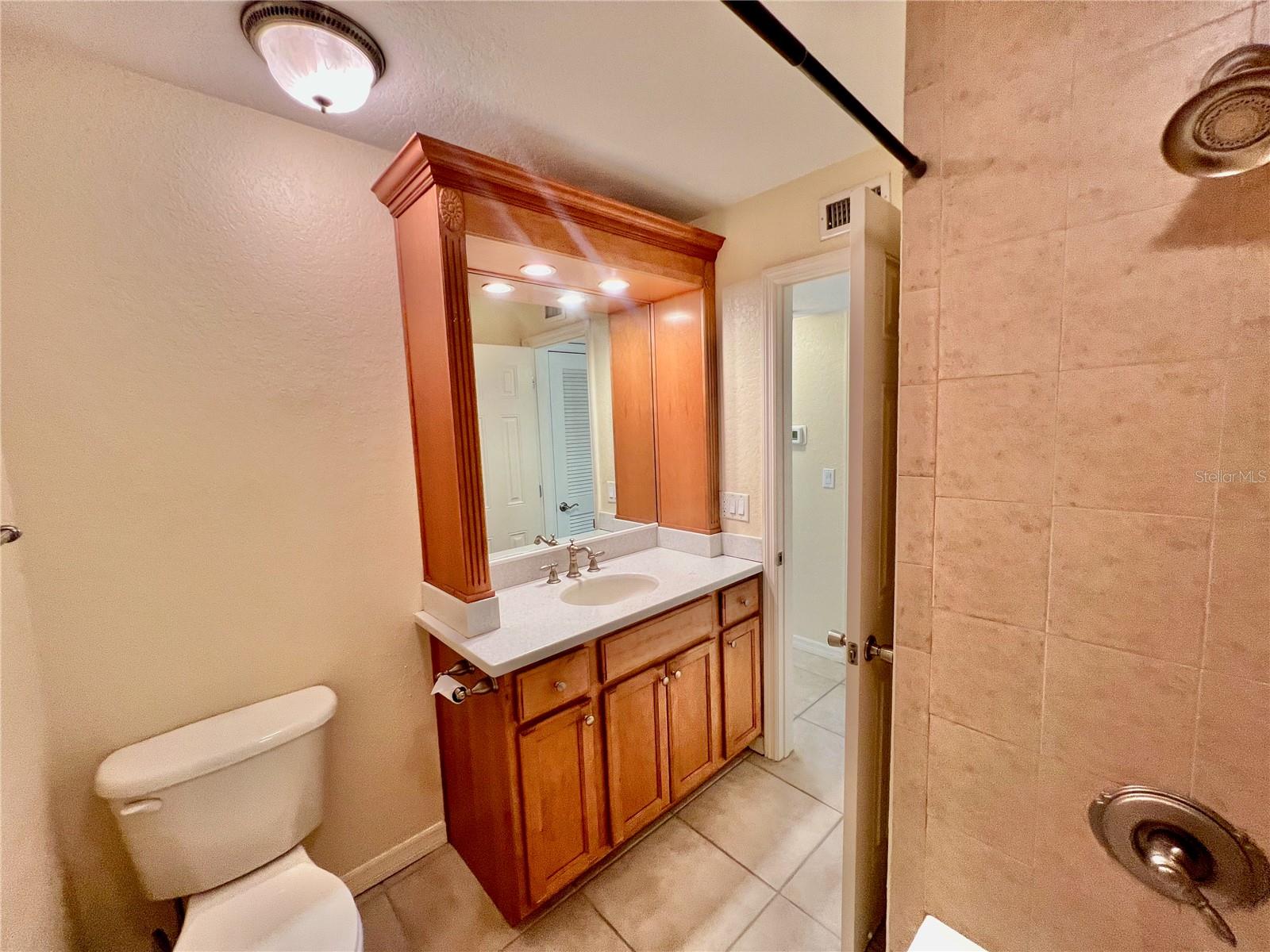 Image 15 of 58 For 702 Lyndhurst Street 822