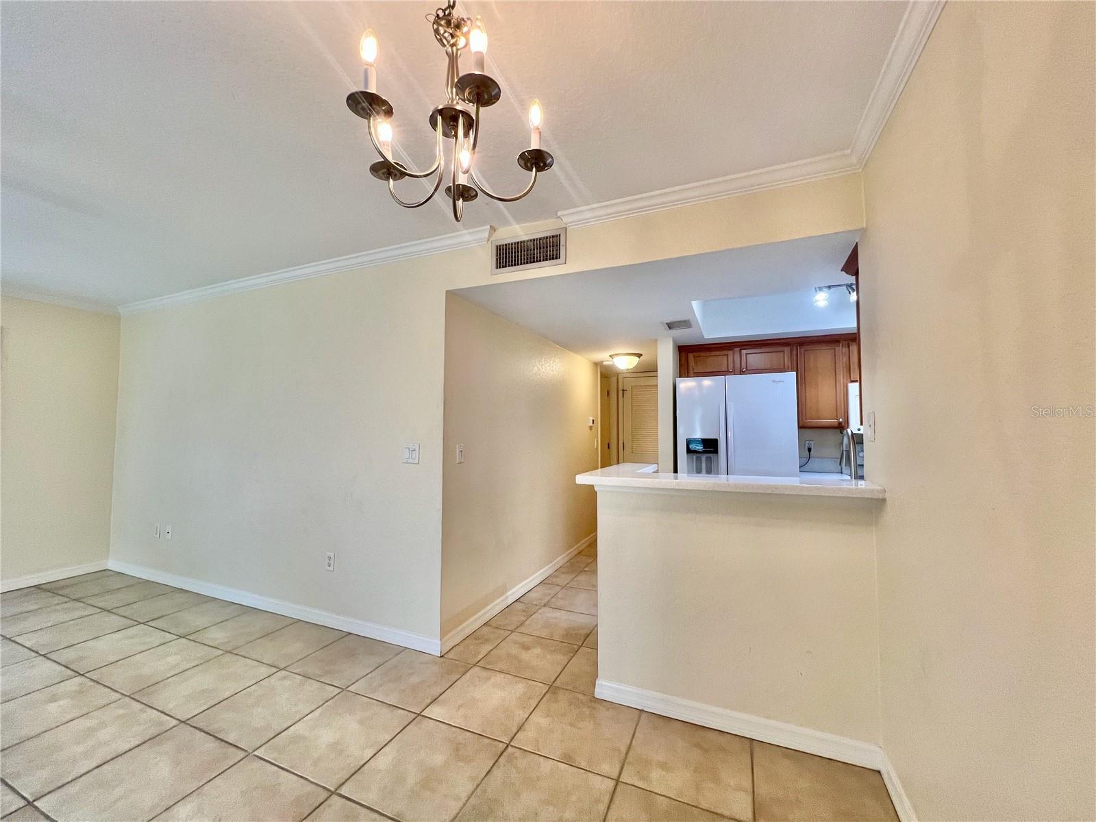 Image 24 of 58 For 702 Lyndhurst Street 822