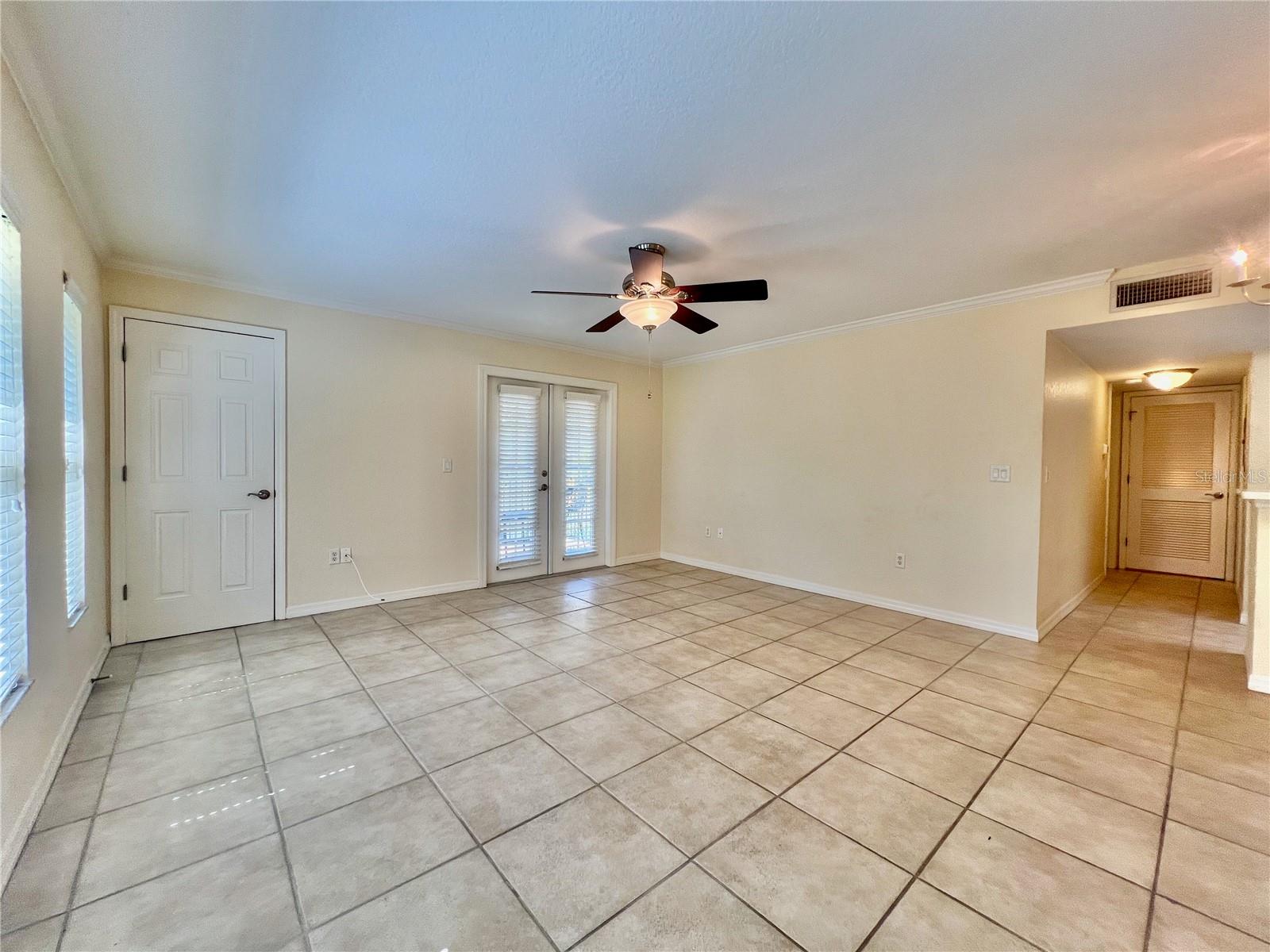 Image 25 of 58 For 702 Lyndhurst Street 822
