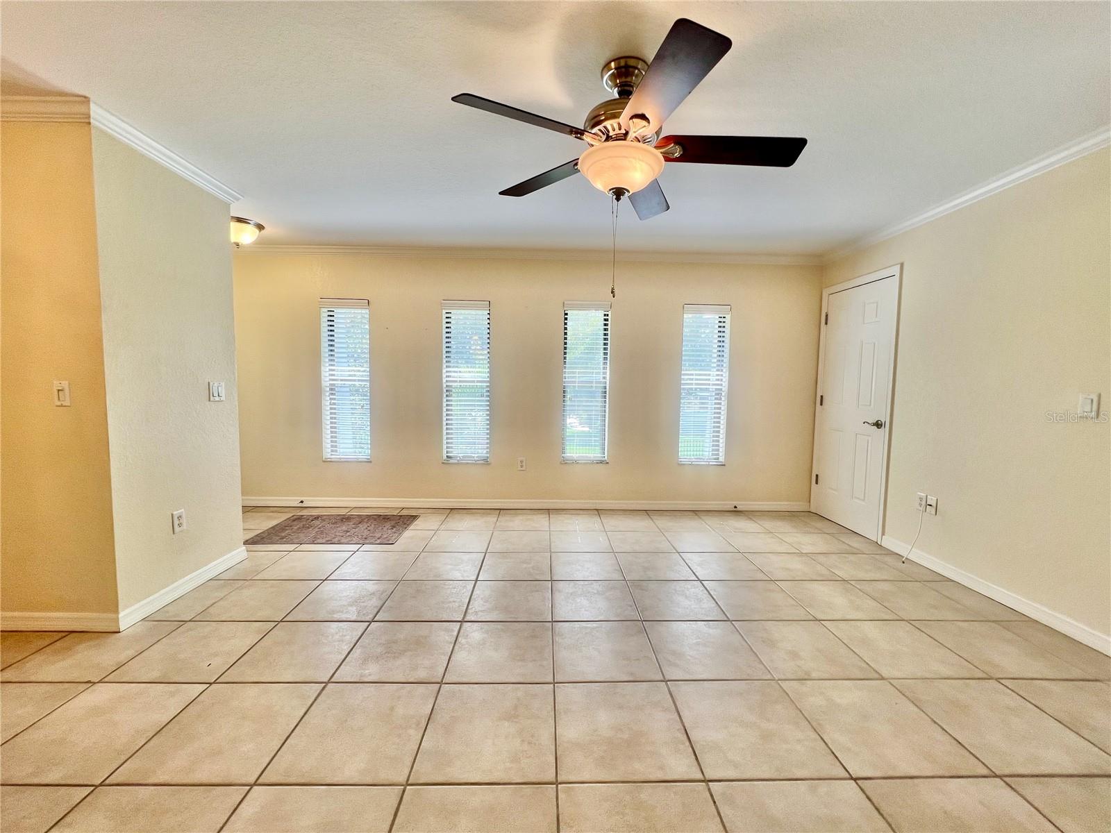 Image 5 of 58 For 702 Lyndhurst Street 822