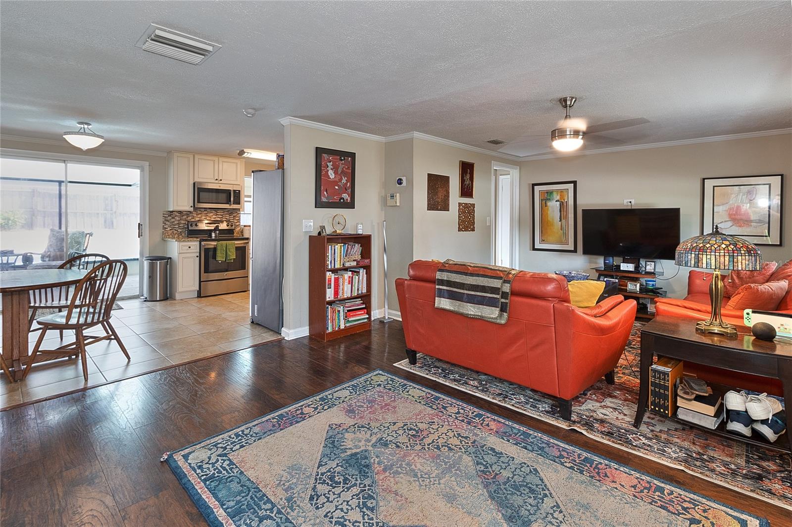 Image 11 of 49 For 2848 Homewood Street