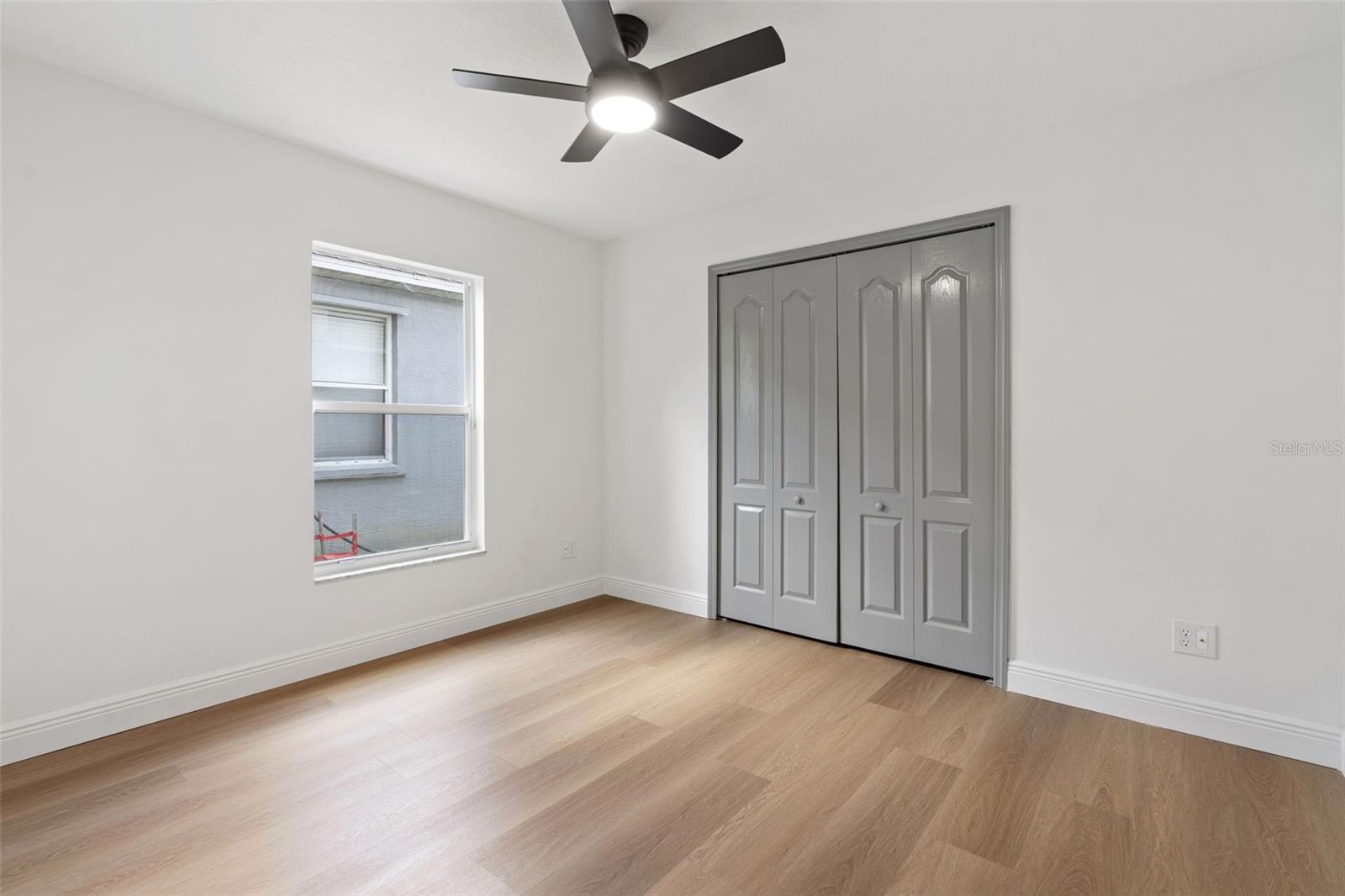 Listing photo id 17 for 1800 Loch Haven Court