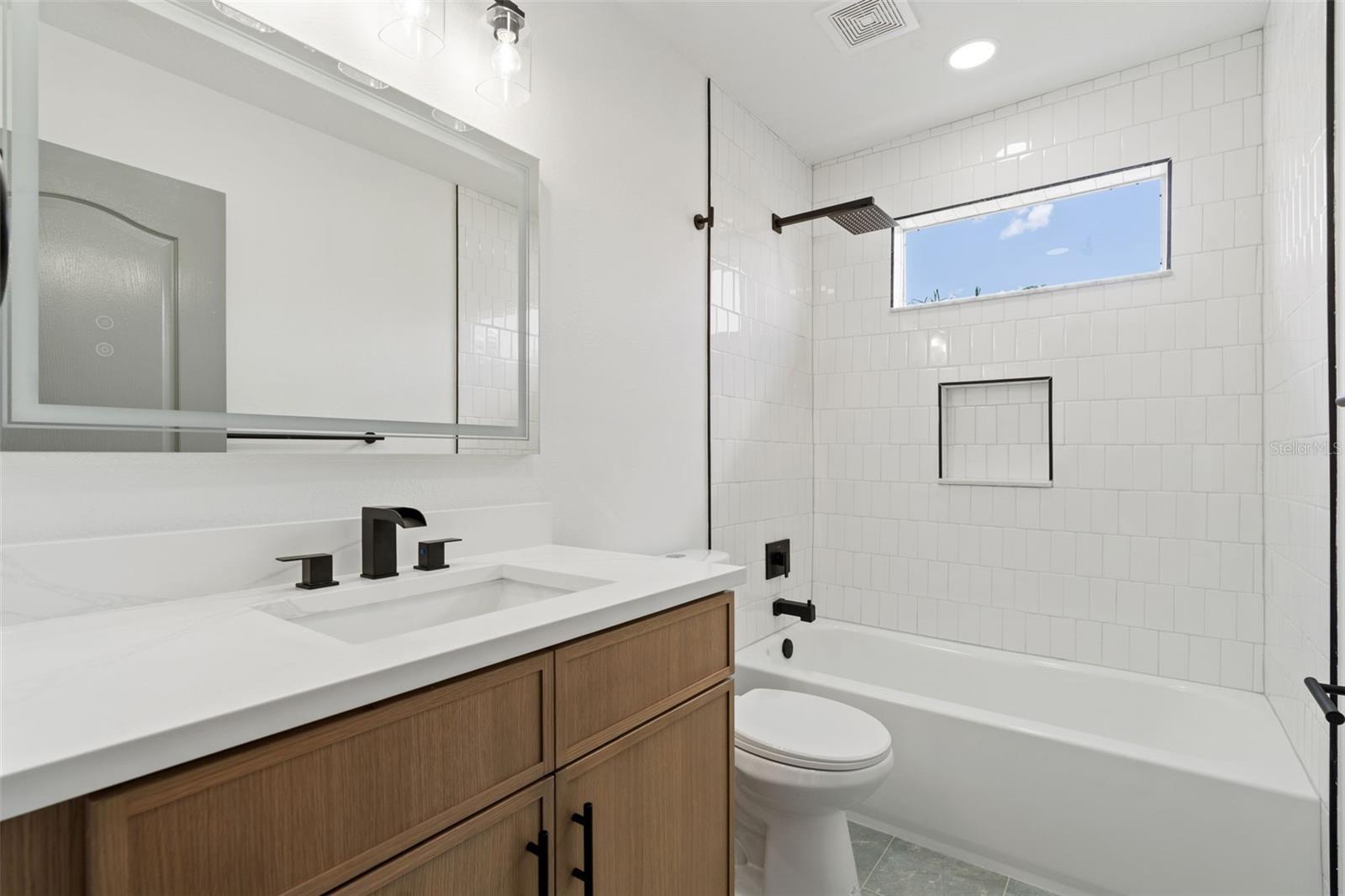 Listing photo id 23 for 1800 Loch Haven Court