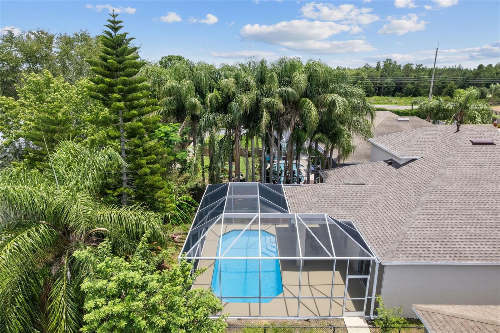 Listing photo id 30 for 1800 Loch Haven Court