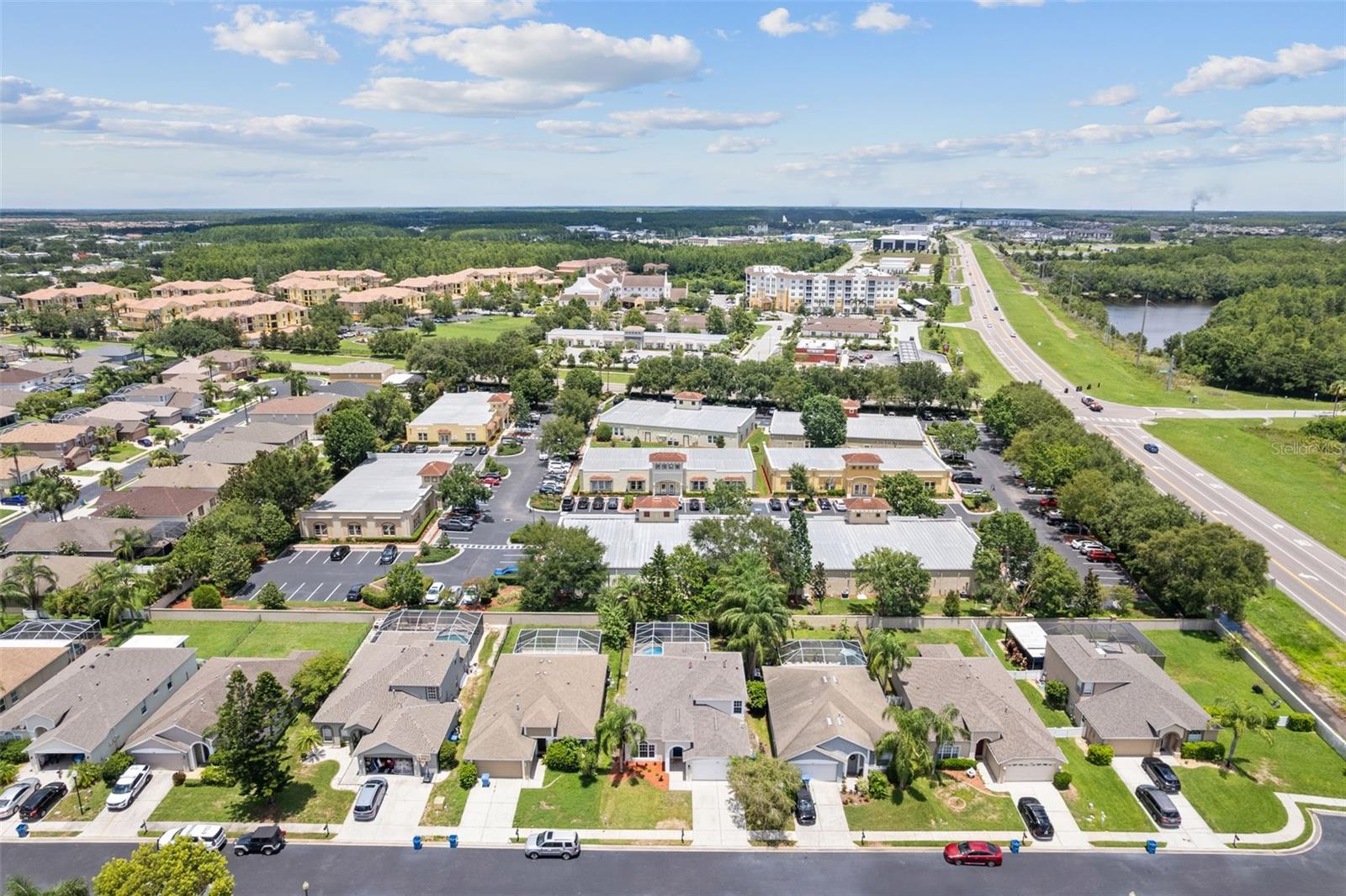 Listing photo id 33 for 1800 Loch Haven Court