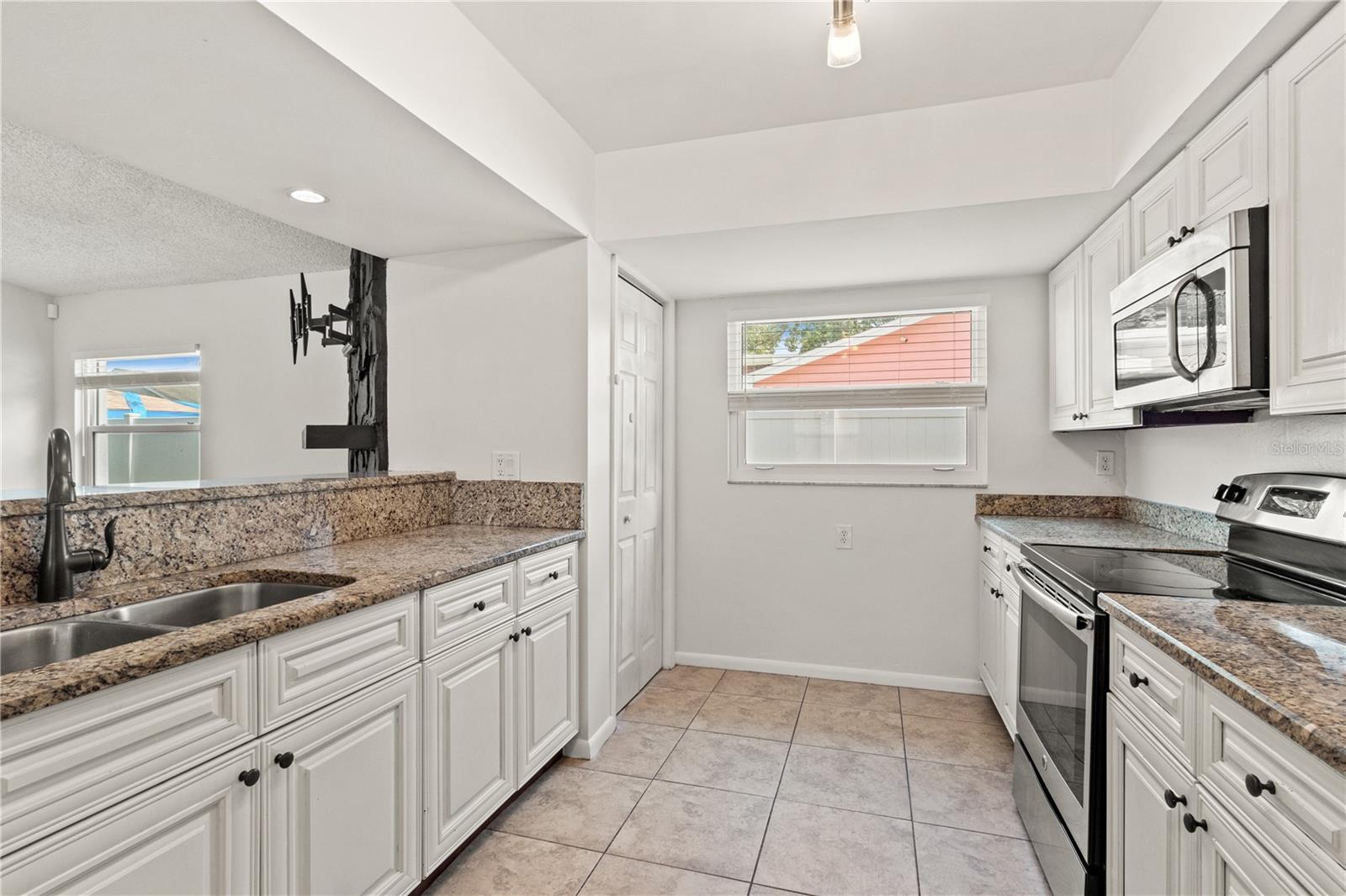 Image 12 of 33 For 7021 Blossom Avenue