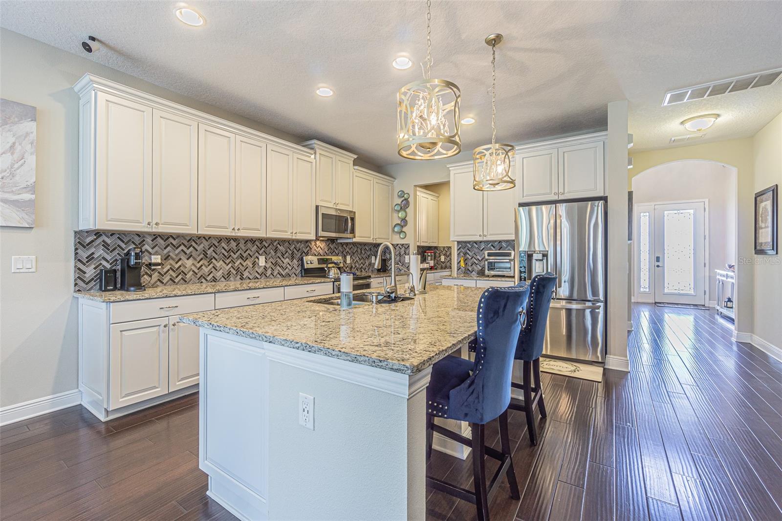 Listing photo id 9 for 19501 Whispering Brook Drive