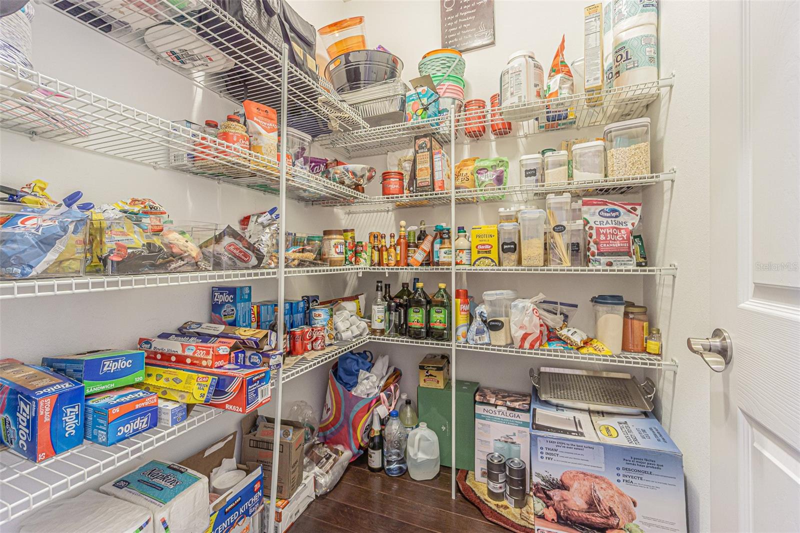 Listing photo id 13 for 19501 Whispering Brook Drive