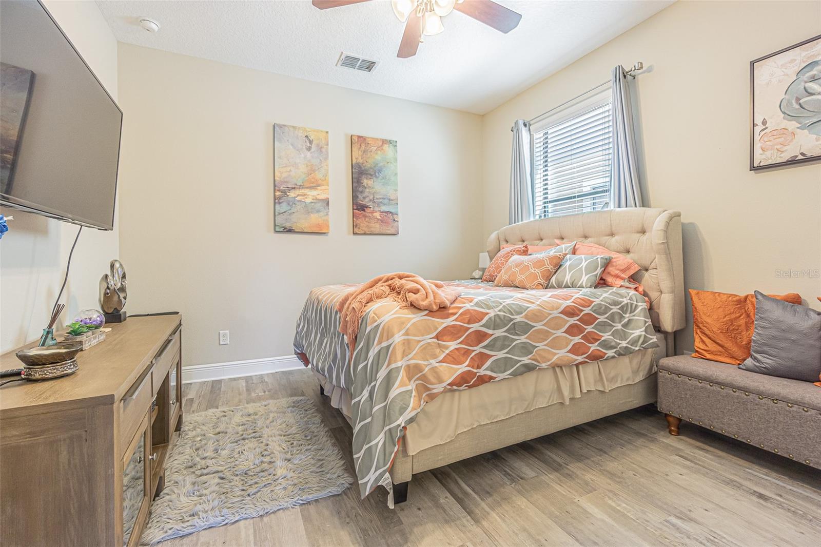 Listing photo id 15 for 19501 Whispering Brook Drive