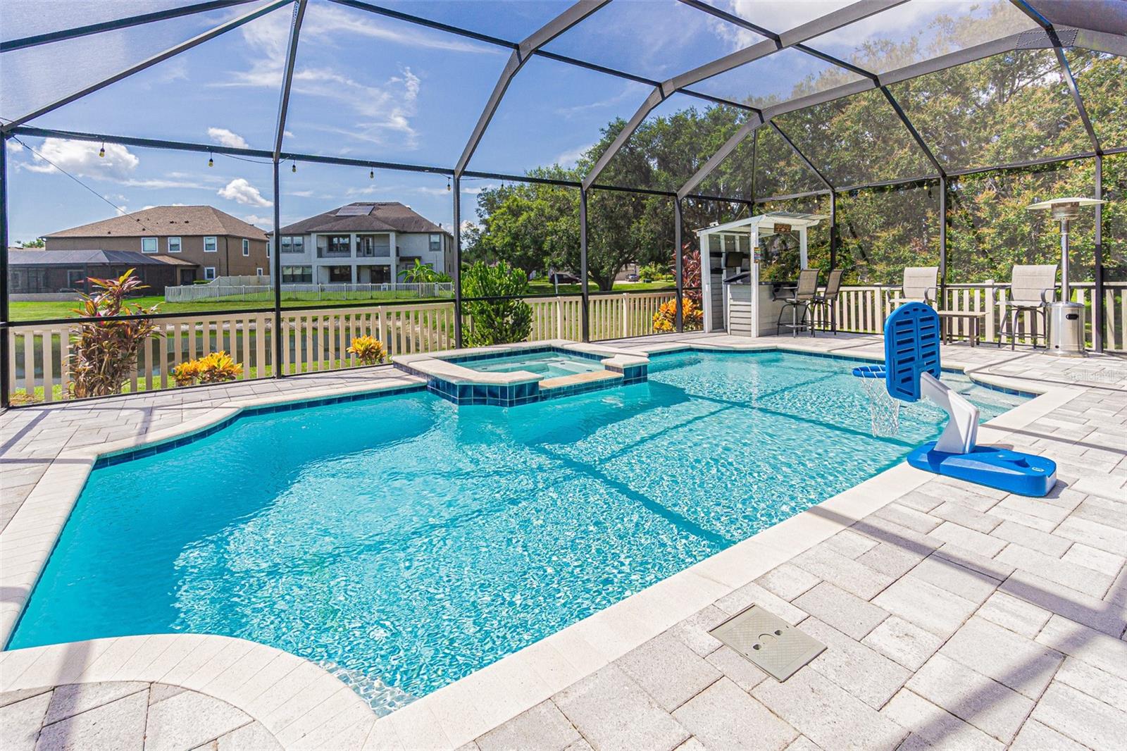 Listing photo id 0 for 19501 Whispering Brook Drive