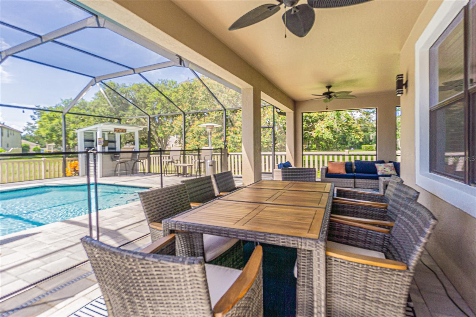 Listing photo id 19 for 19501 Whispering Brook Drive