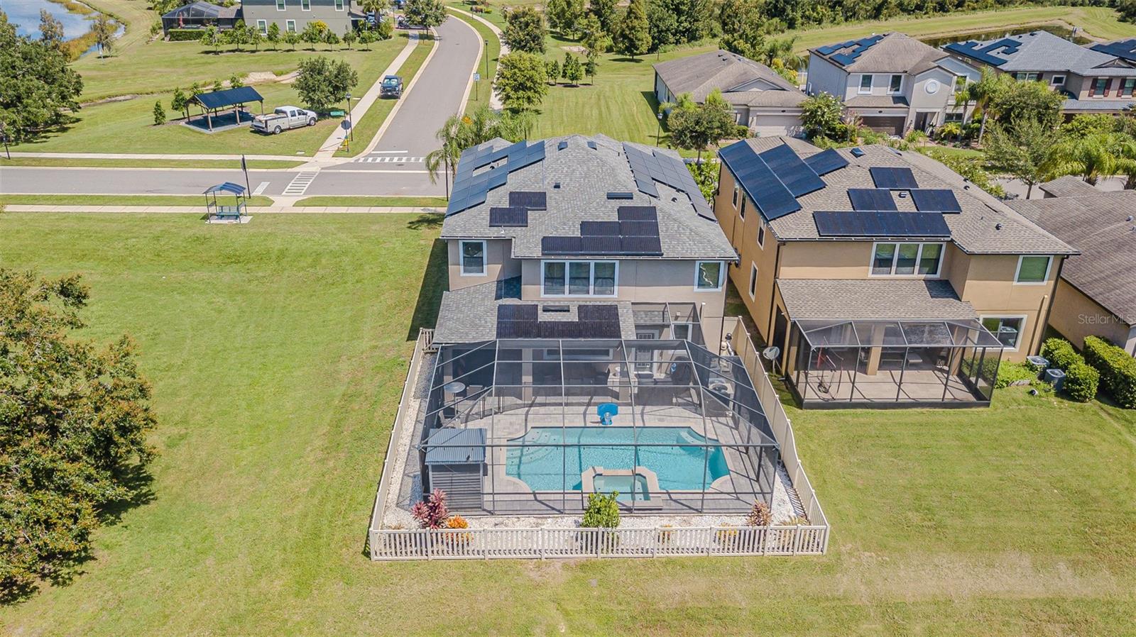 Listing photo id 1 for 19501 Whispering Brook Drive