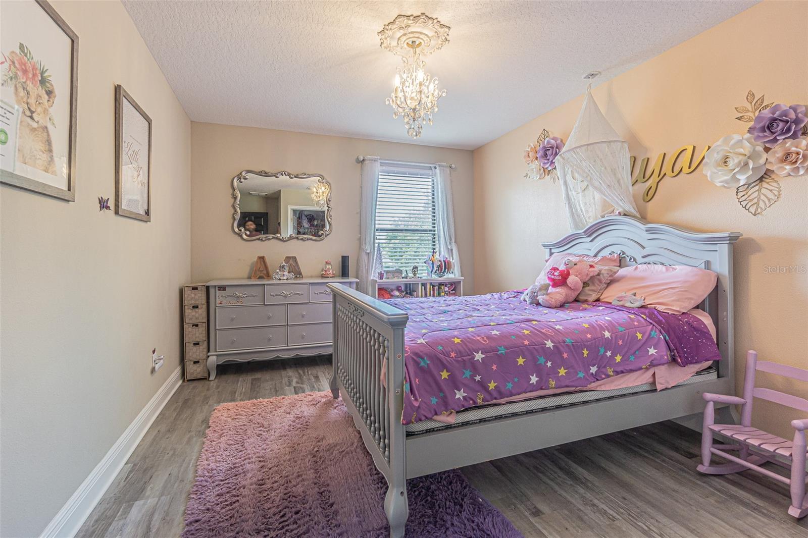 Listing photo id 34 for 19501 Whispering Brook Drive