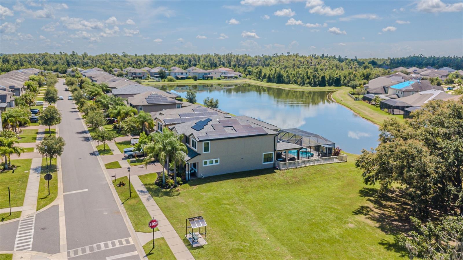 Listing photo id 40 for 19501 Whispering Brook Drive