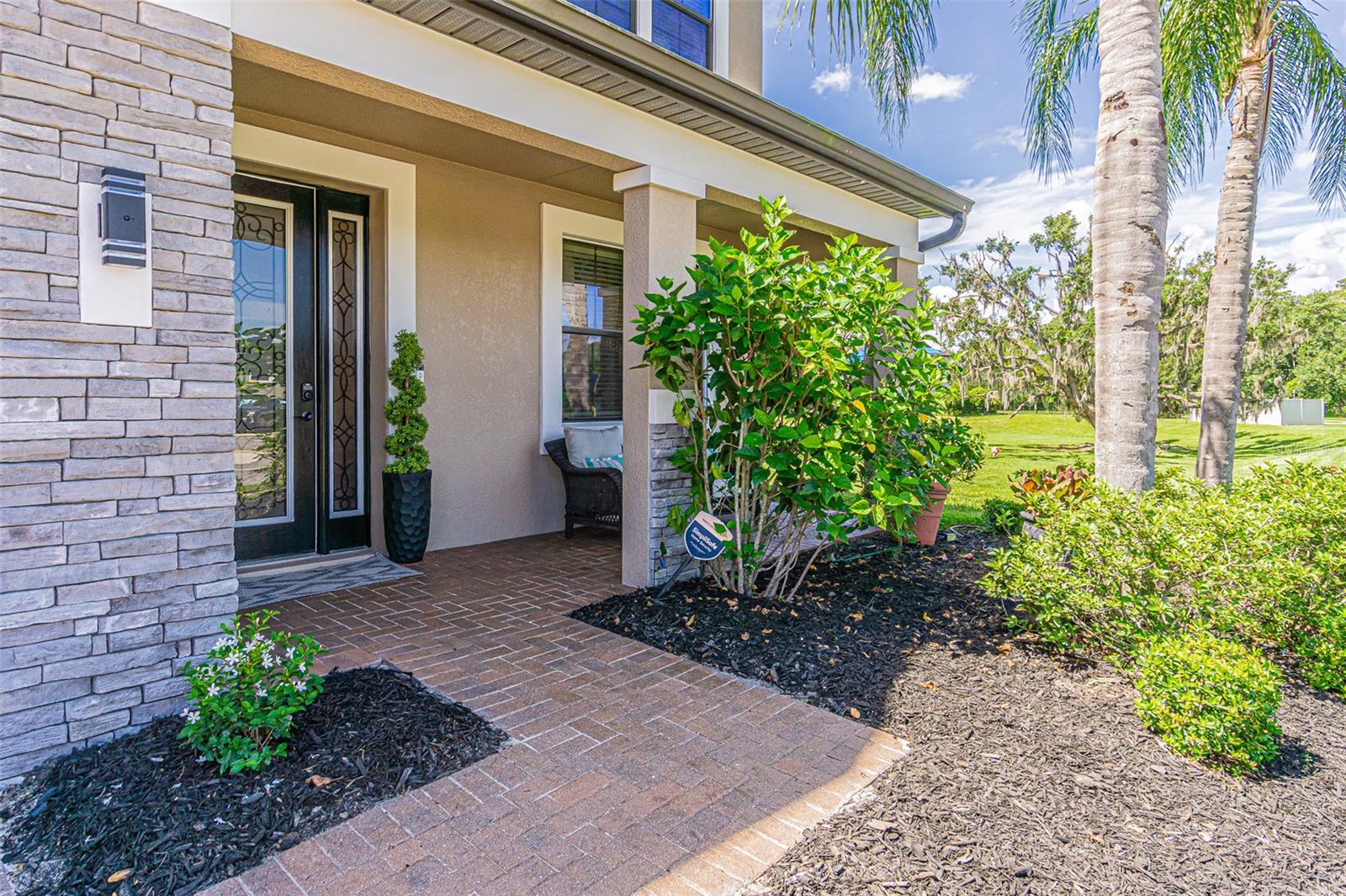 Listing photo id 4 for 19501 Whispering Brook Drive