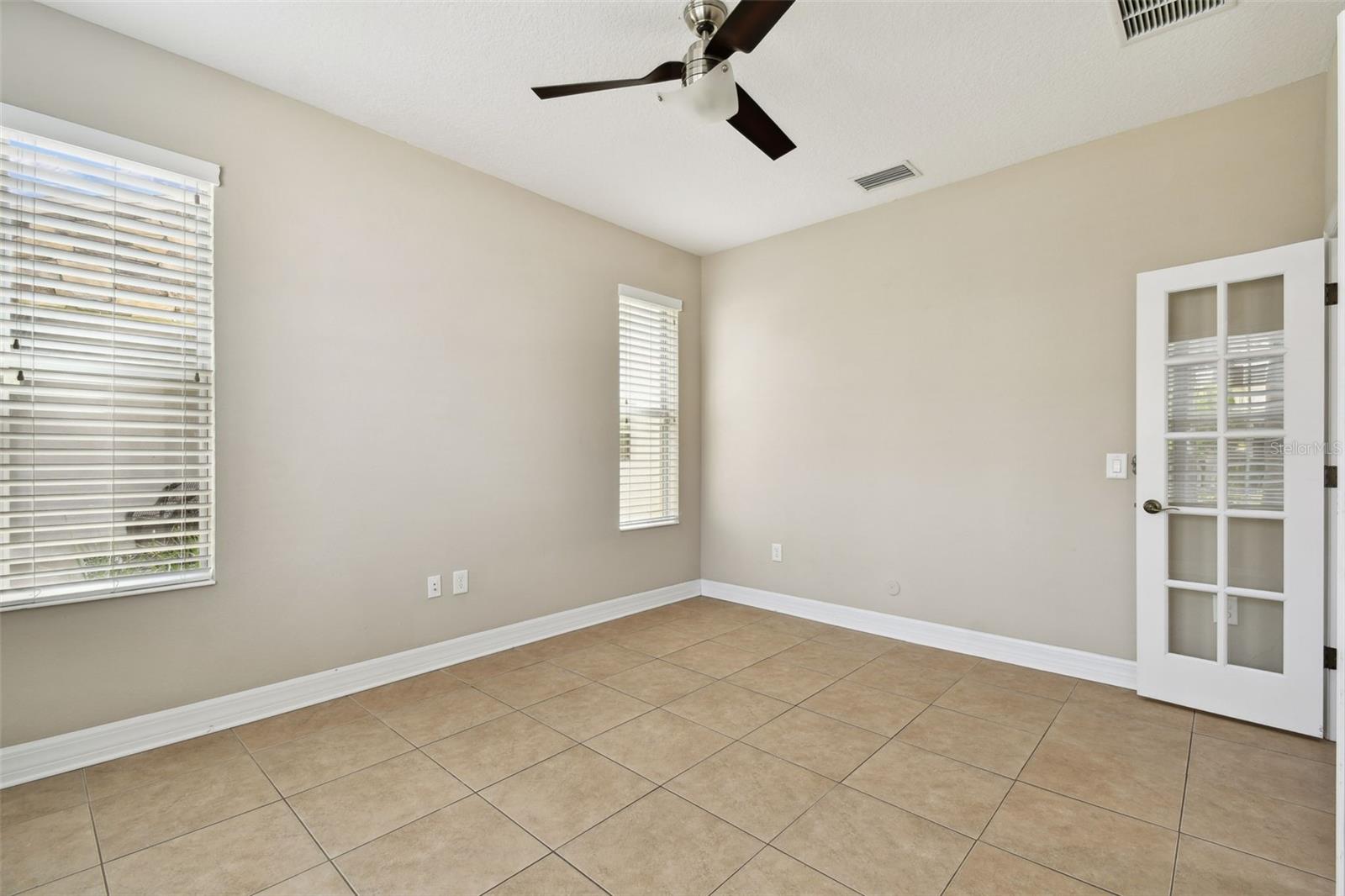 Image 20 of 97 For 4544 Vermillion Sky Drive