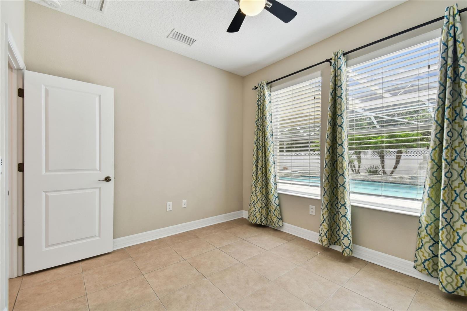 Image 48 of 97 For 4544 Vermillion Sky Drive