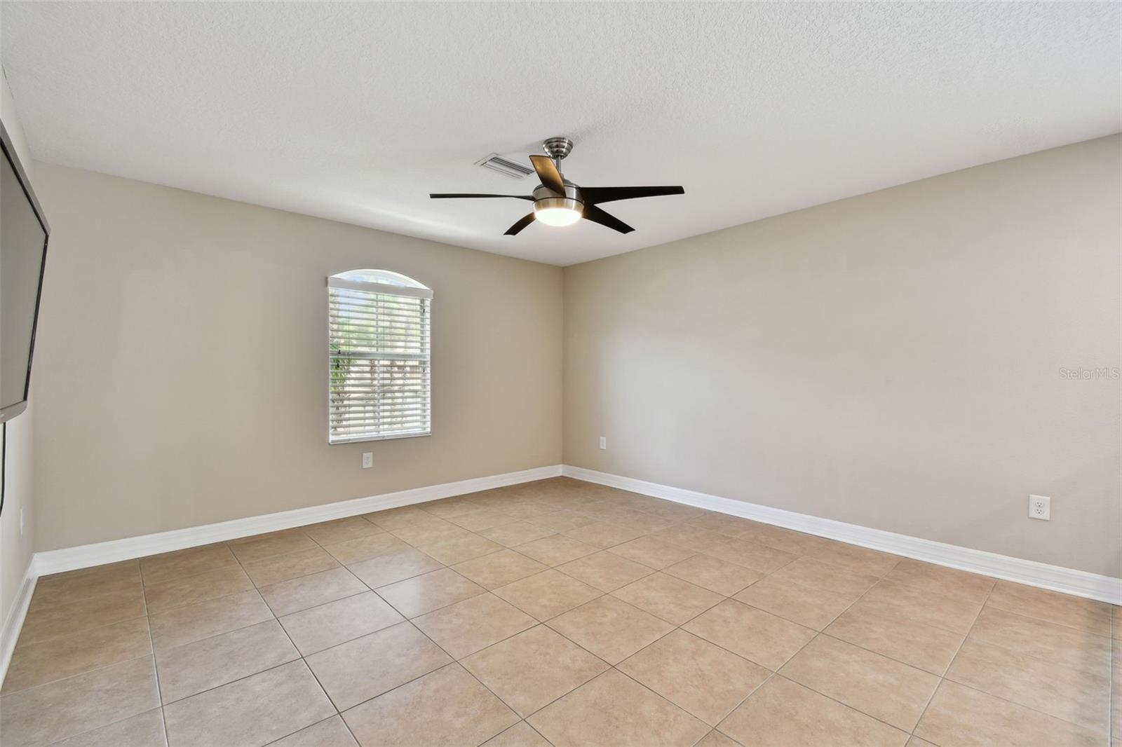 Image 54 of 97 For 4544 Vermillion Sky Drive