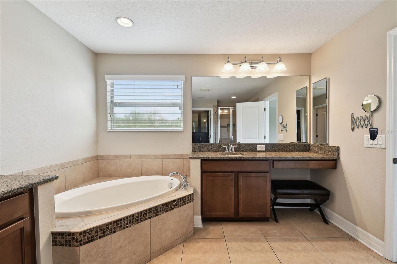 Image 62 of 97 For 4544 Vermillion Sky Drive