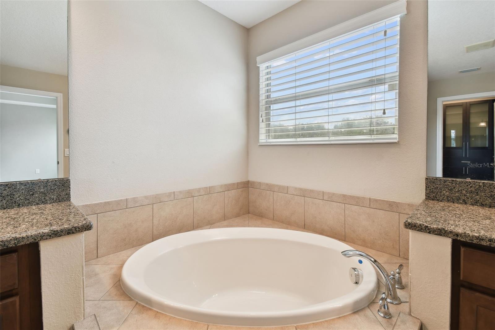 Image 63 of 97 For 4544 Vermillion Sky Drive