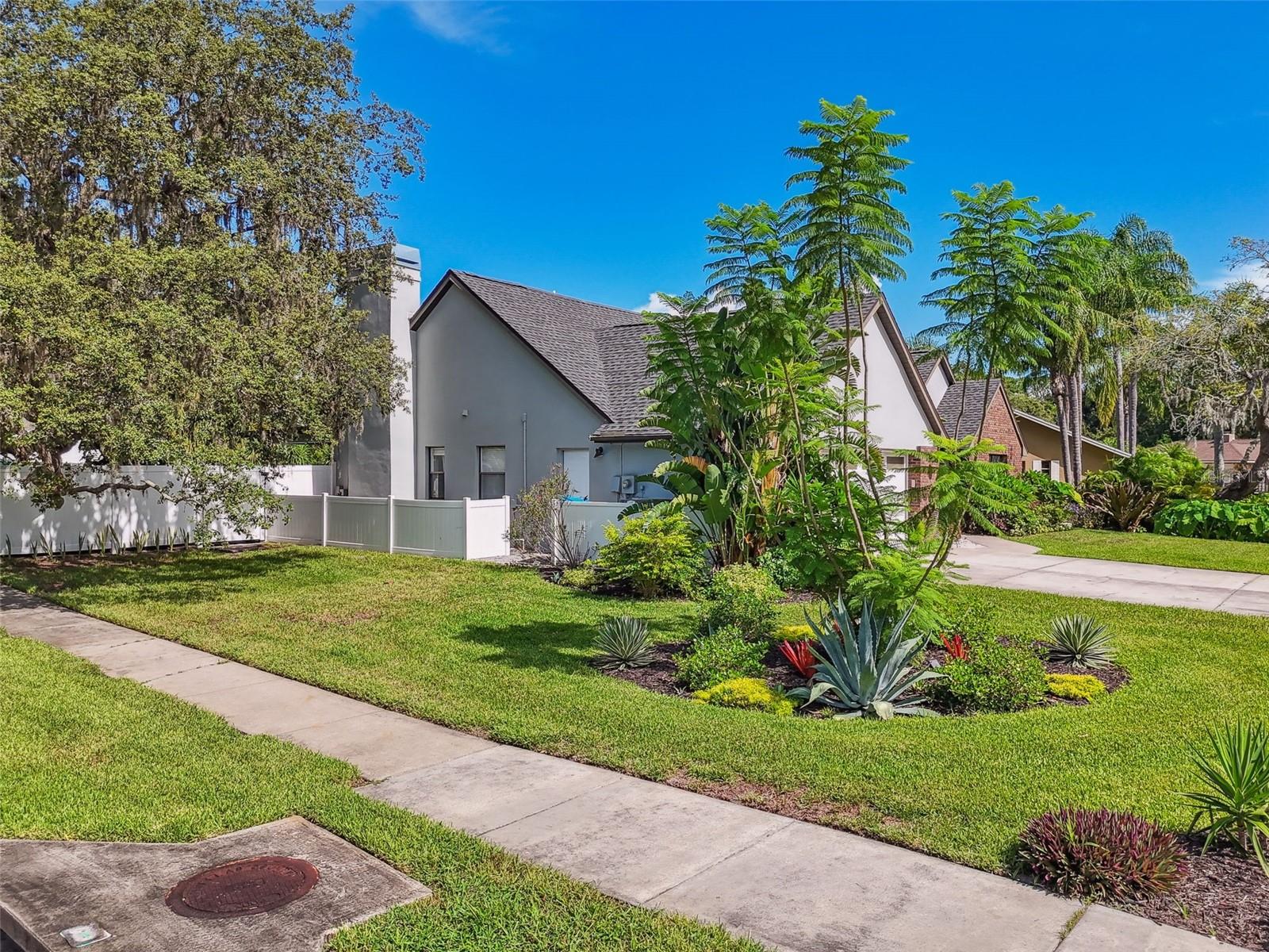 Image 3 of 64 For 1426 Eniswood Parkway