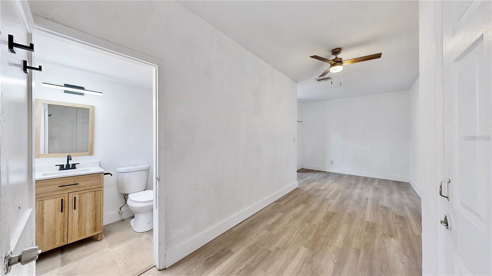 Image 13 of 27 For 1924 48th Street S