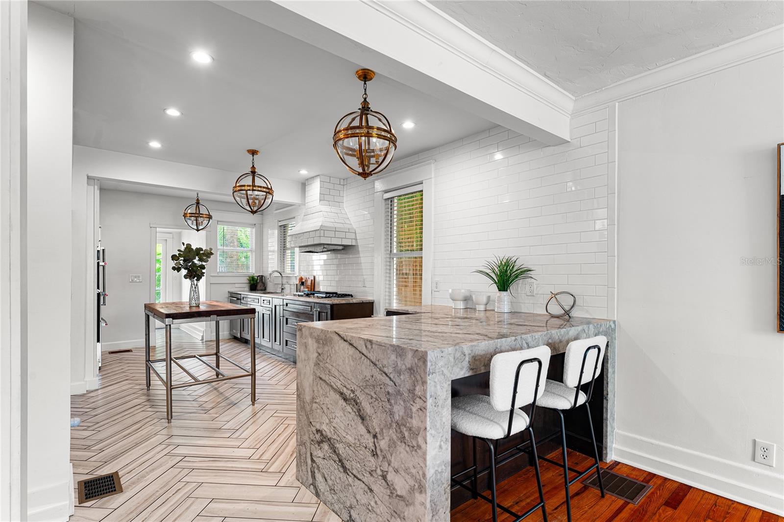 Image 14 of 50 For 528 6th Street N