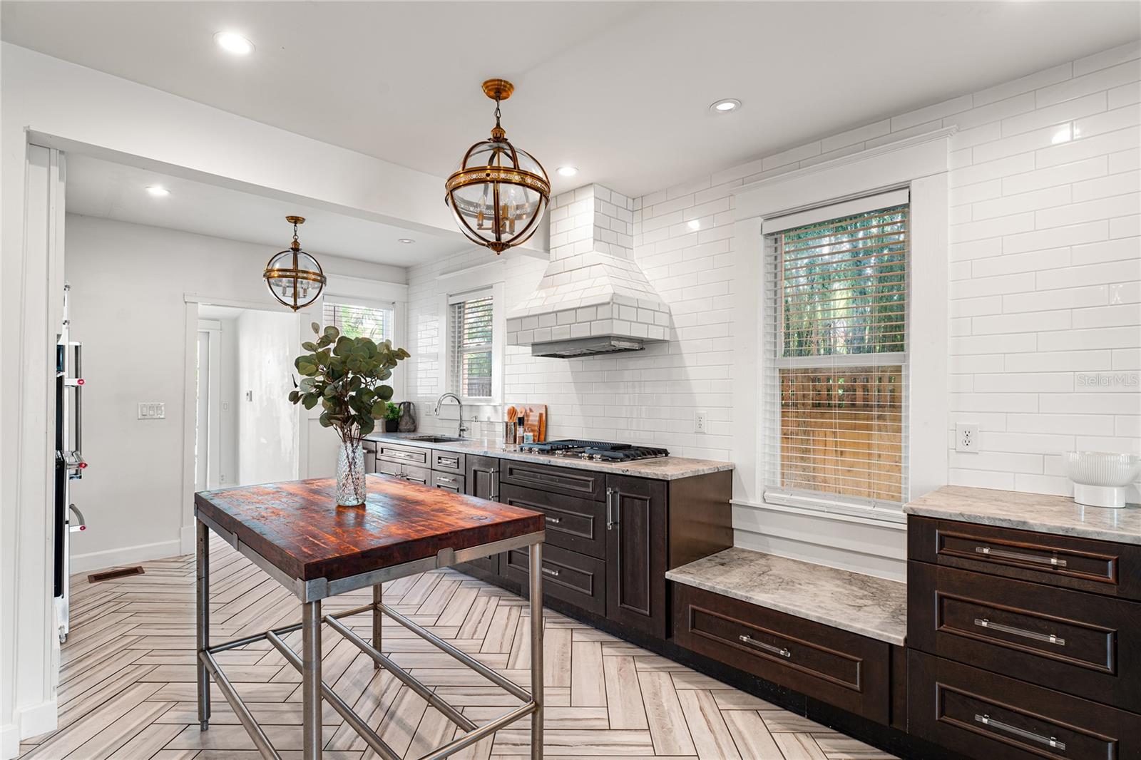 Image 15 of 50 For 528 6th Street N