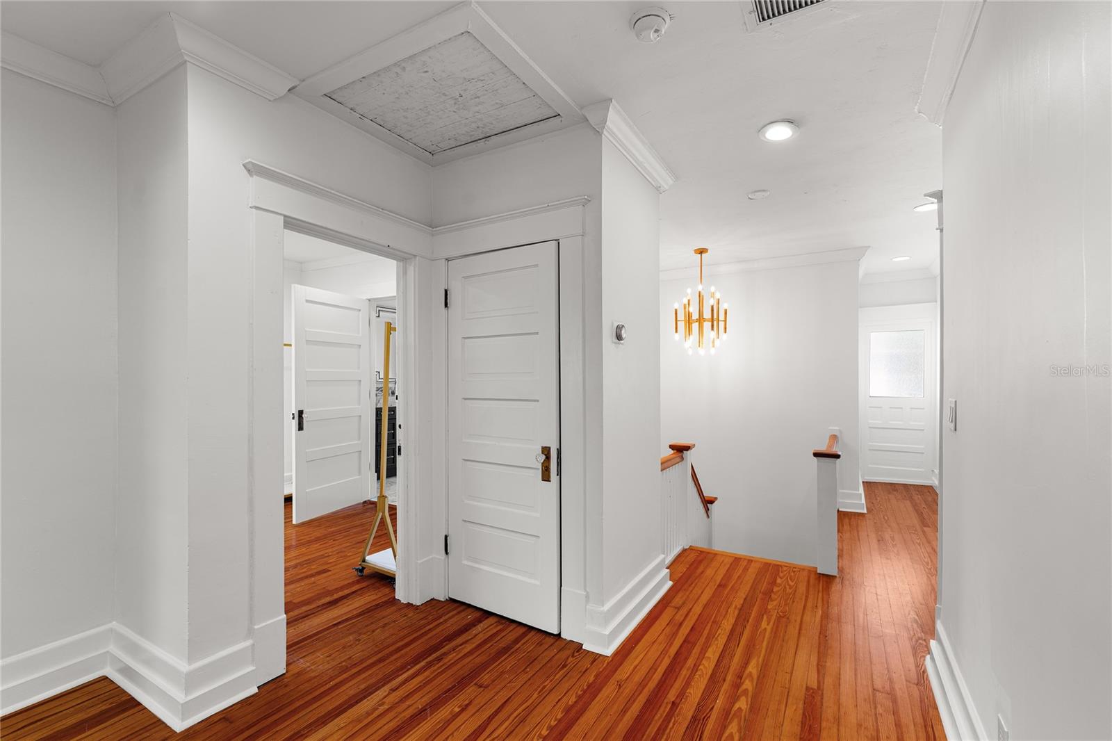 Image 27 of 50 For 528 6th Street N