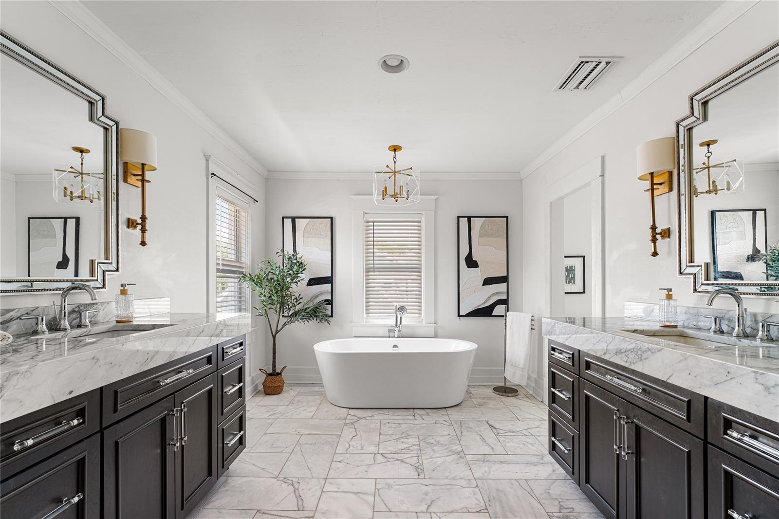 Image 36 of 50 For 528 6th Street N