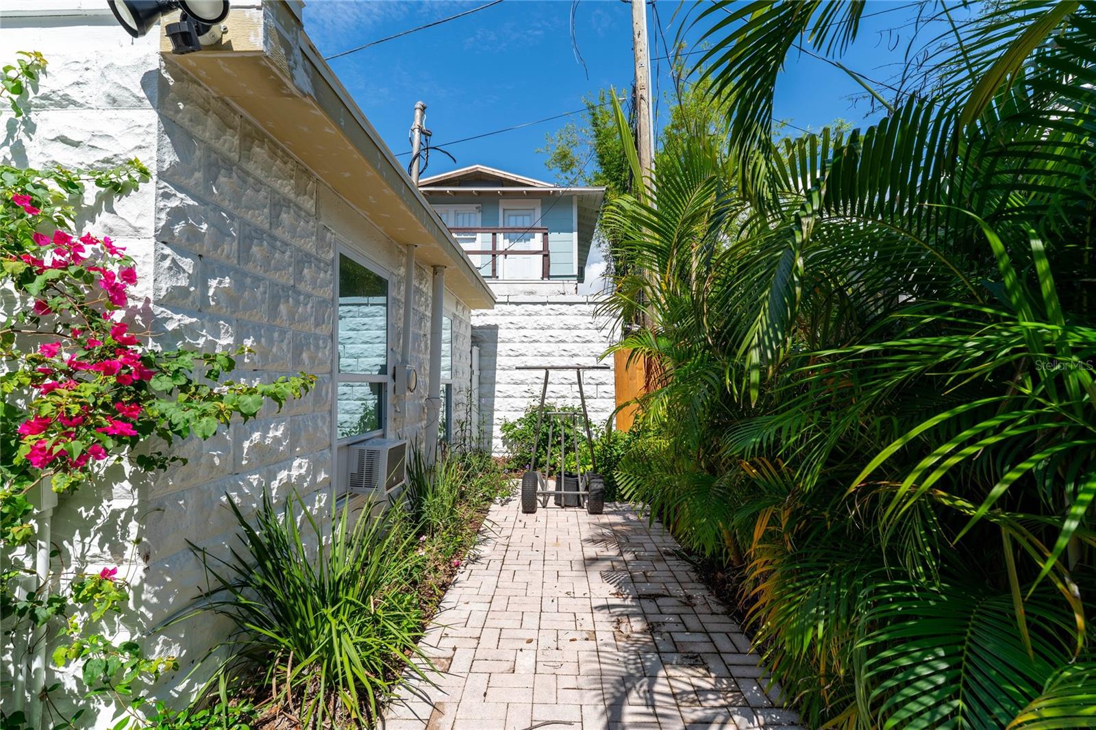 Image 46 of 50 For 528 6th Street N