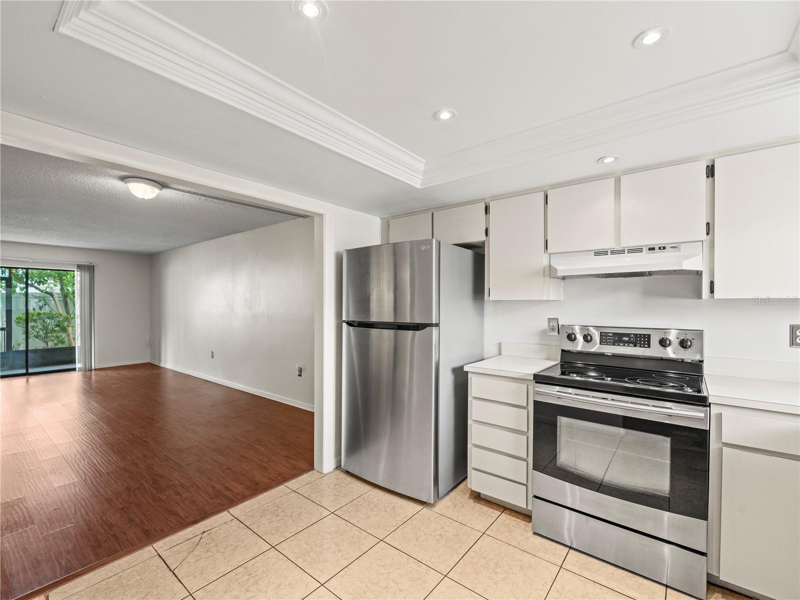 Image 20 of 43 For 9804 Lombard Court 104