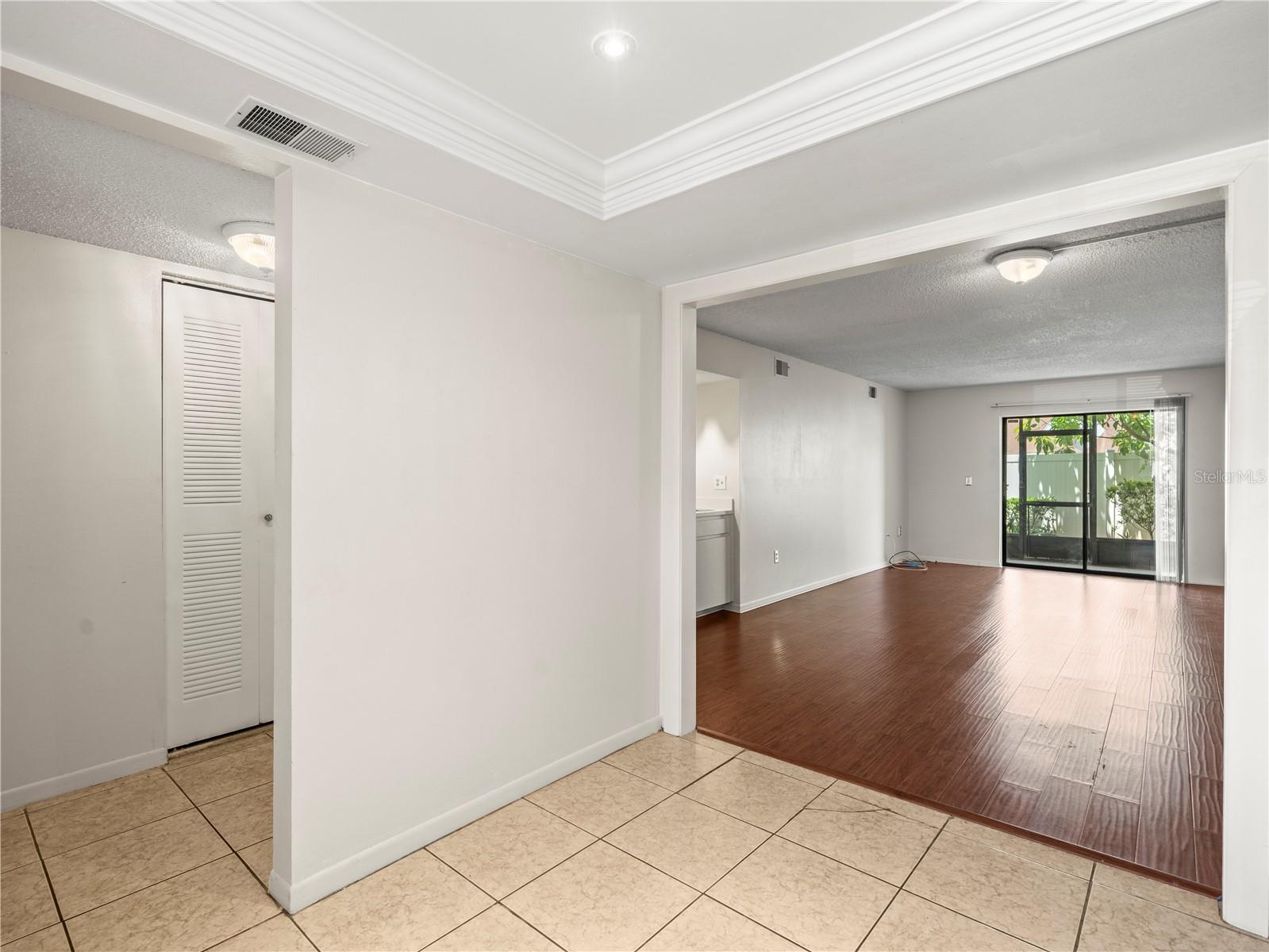 Image 21 of 43 For 9804 Lombard Court 104