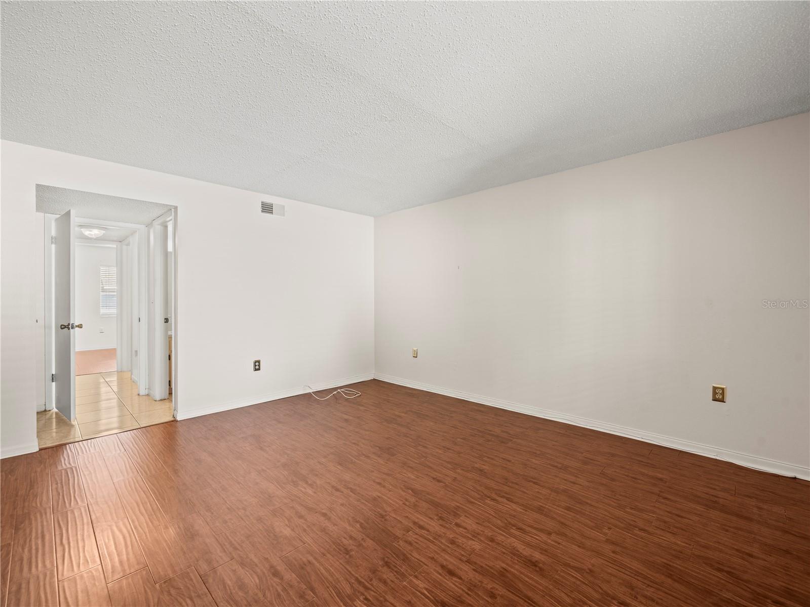 Image 26 of 43 For 9804 Lombard Court 104