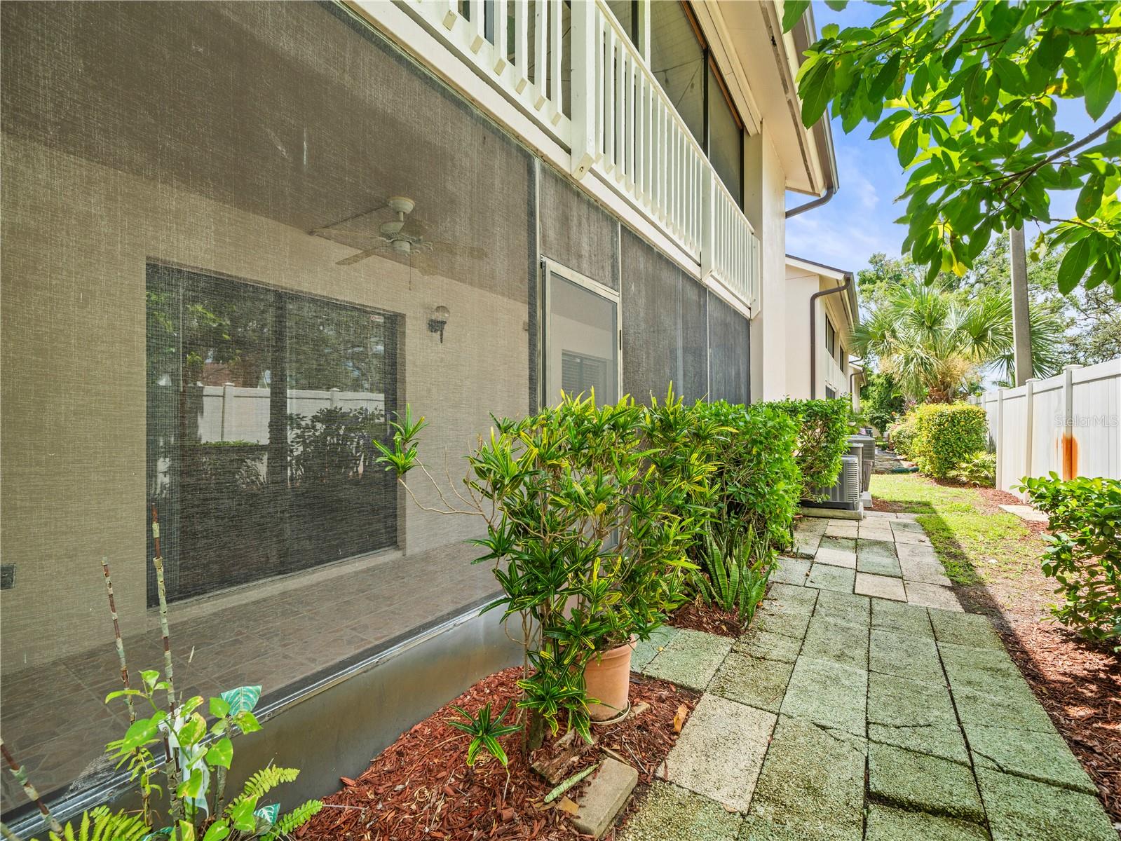 Image 34 of 43 For 9804 Lombard Court 104