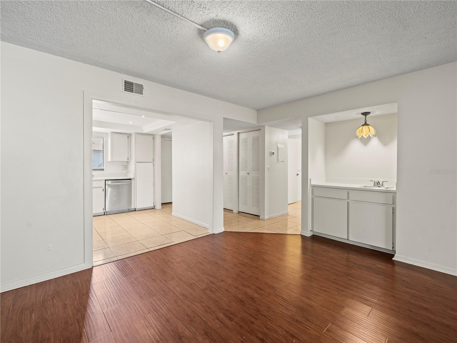 Image 9 of 43 For 9804 Lombard Court 104