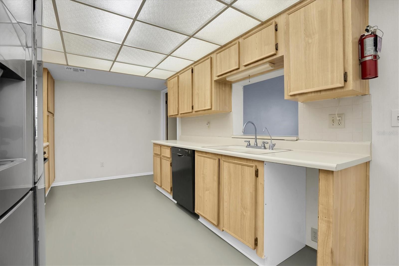 Image 13 of 48 For 8198 Terrace Garden Drive 511